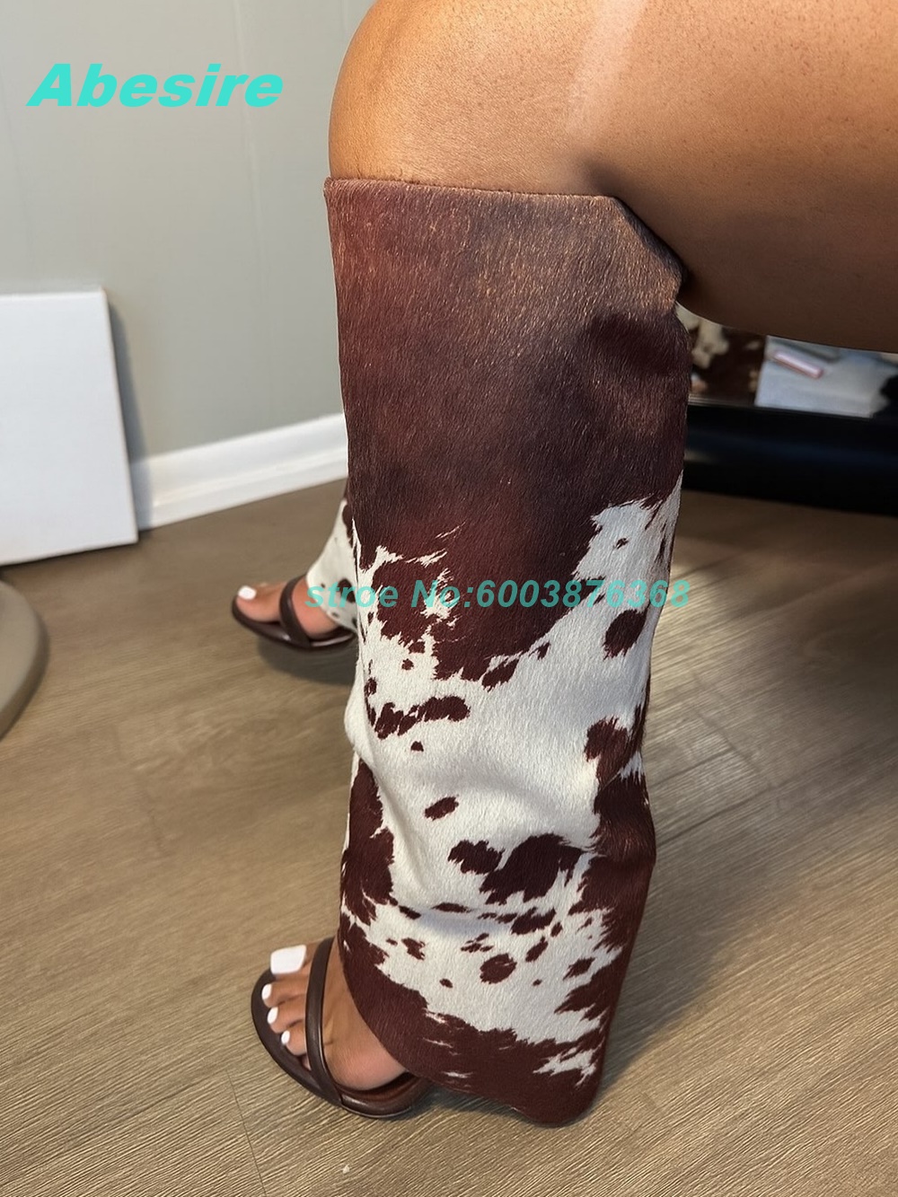 Women Fashion Show - Kuhmuster Patchwork Wildleder Sandaletten Offene Zehenpartie